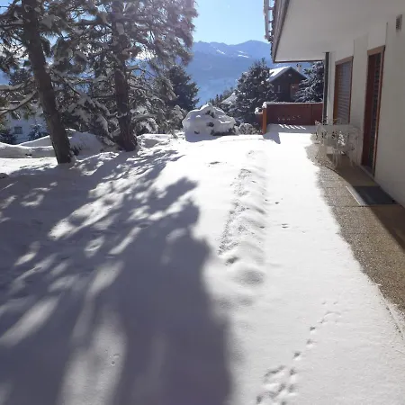 Les Pierres C