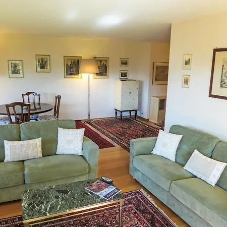 Appartement Les Pierres C *